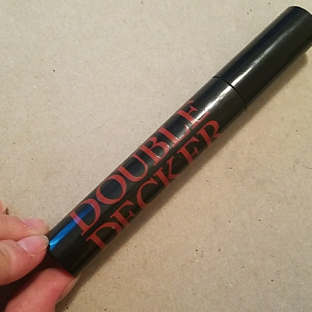 Double Decker Lashes mascara